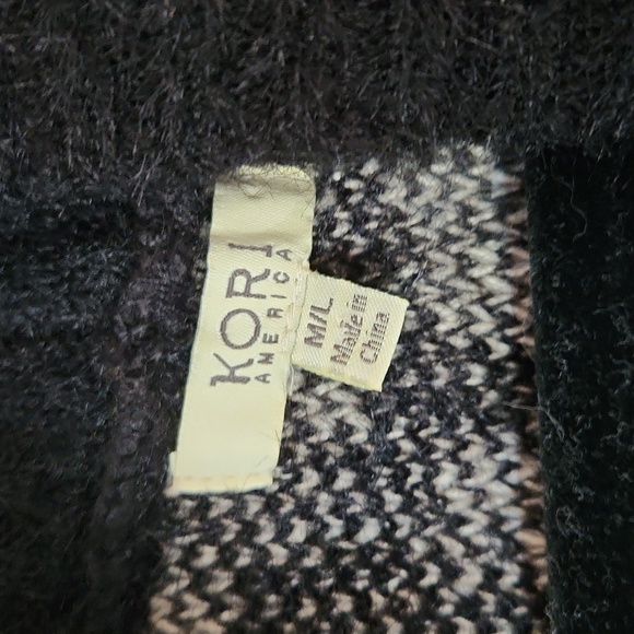 Kori America Women's Animal Print Black & Tan Cardigan M/L - Picture 3 of 5